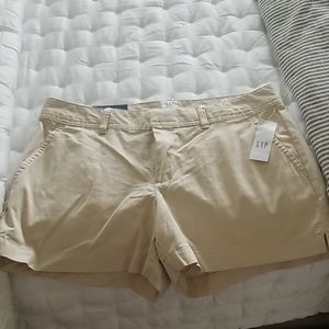 Gap shorts